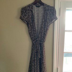 BCBGMaxAzria Medium Women's Patterned Dress